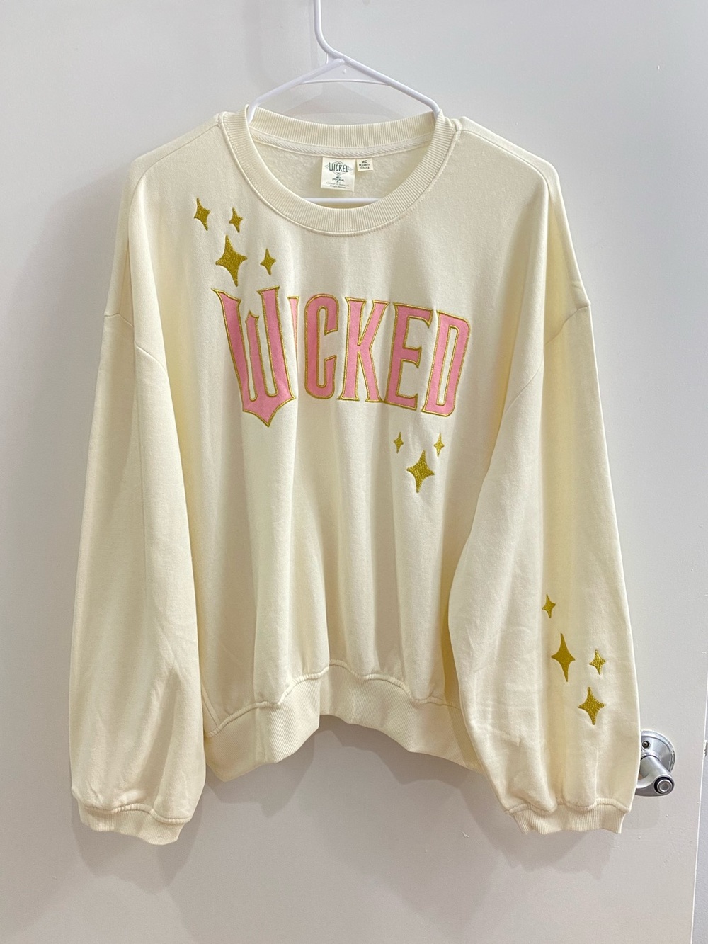 Wicked Movie Glittering Stars Cream Graphic Sweatshirt Size Medium Cozy
